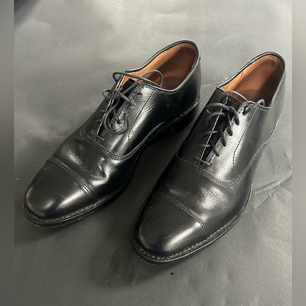 Allen Edmonds Park avenue toe cap near mint.9-1/2!